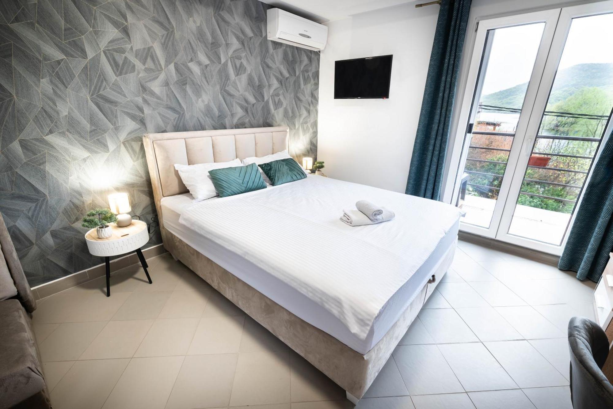 Studio Apartment Cudo Nevidjeno Karuc Exterior foto